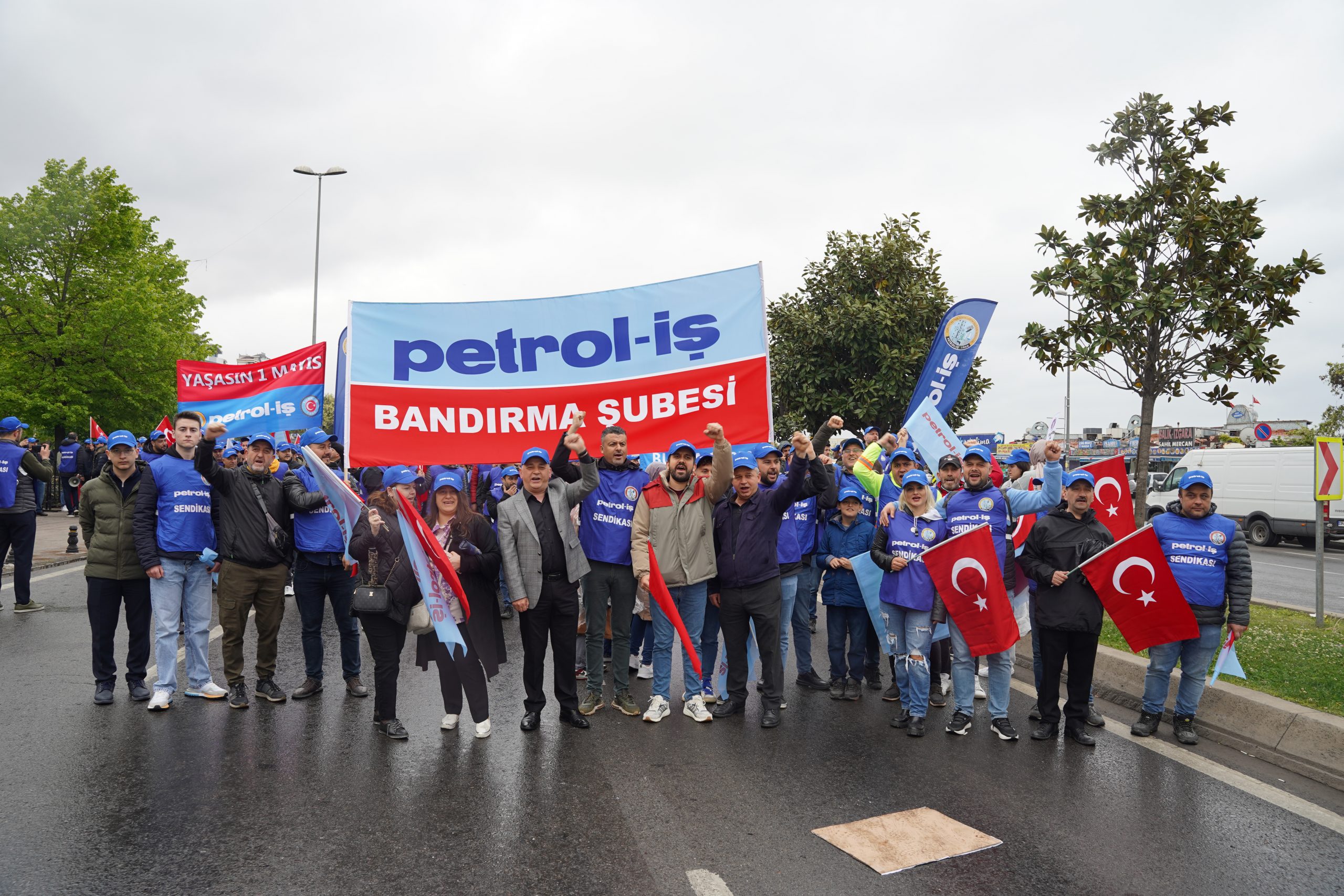 Bandırma Şube 1 Mayıs’ta Kartal’daydı