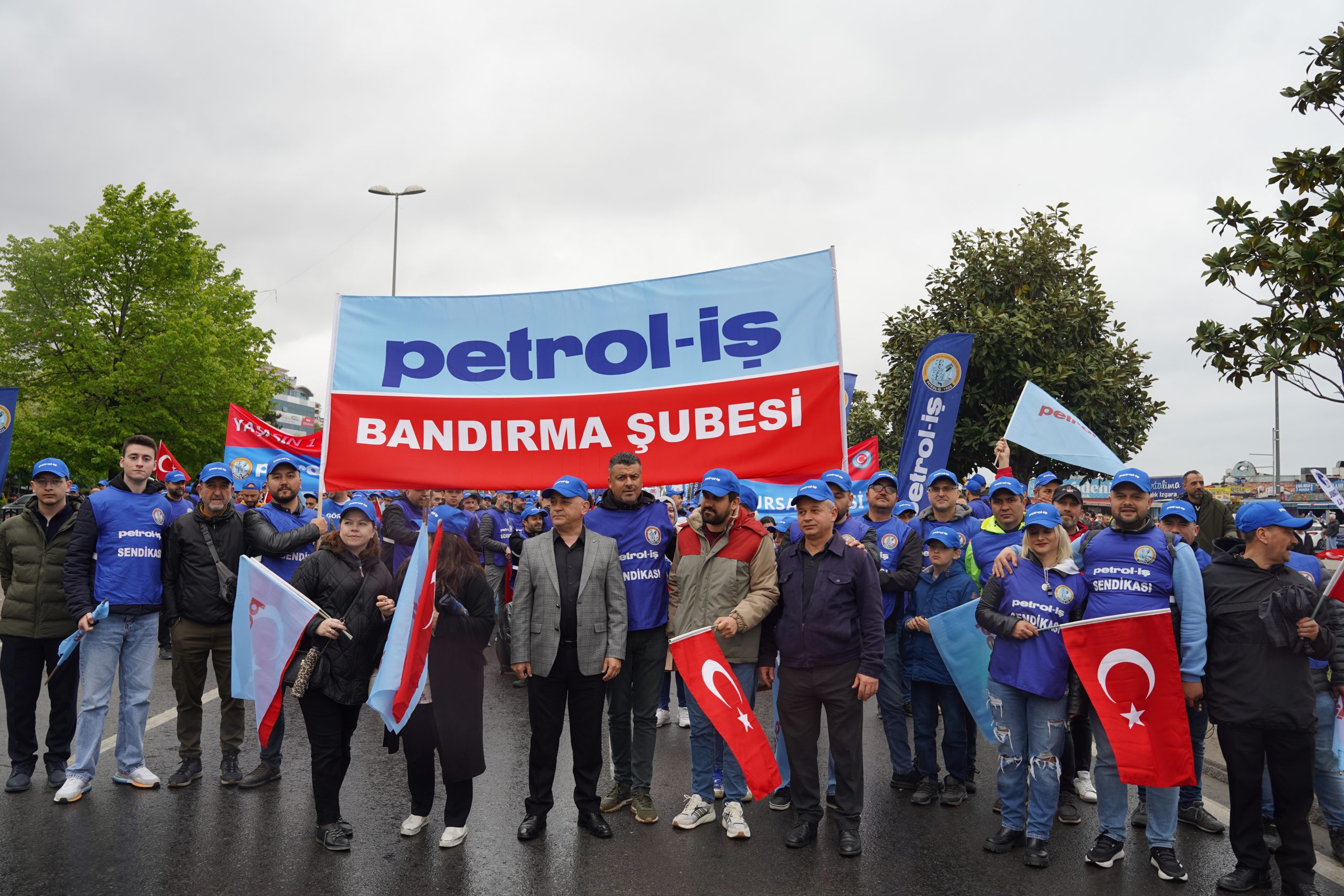 Bandırma Şube 1 Mayıs’ta Kartal’daydı