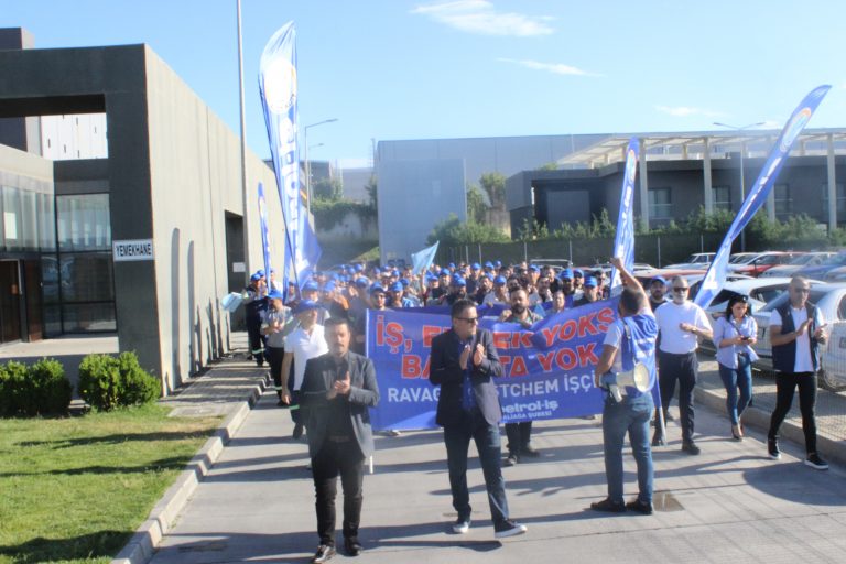 Ravago Petrokimya İşyerinde Grev İlanımızı Astık!