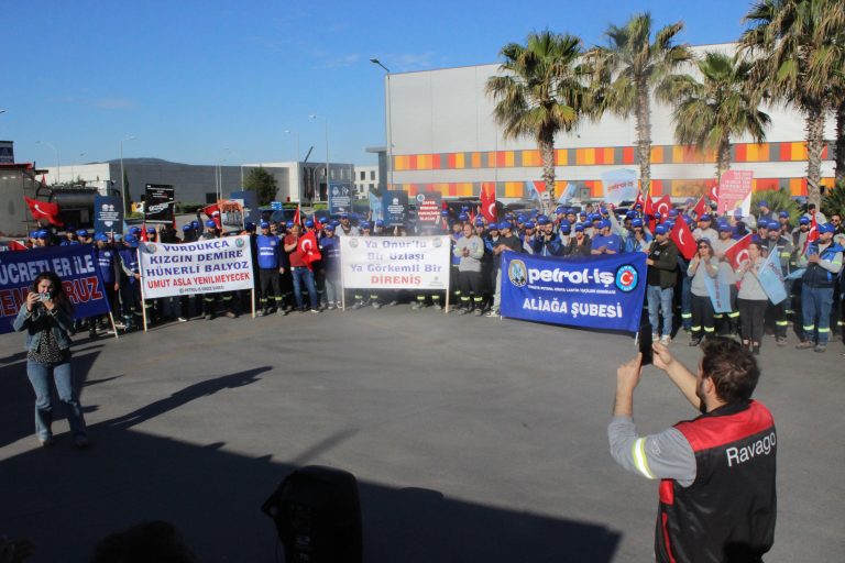 Ravago Petrokimya İşyerinde Grev İlanımızı Astık!