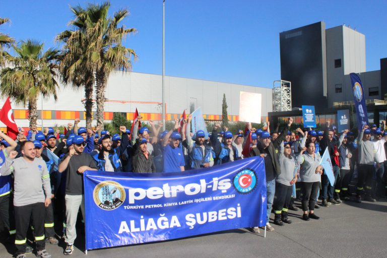 Ravago Petrokimya İşyerinde Grev İlanımızı Astık!