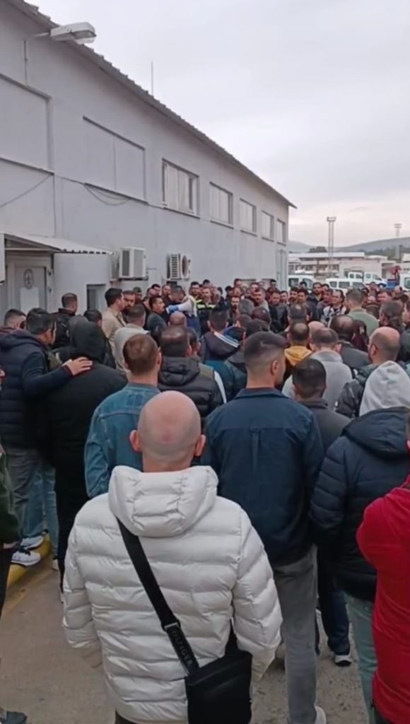 TÜPRAŞ İzmir Rafinerisinde Basın Açıklaması