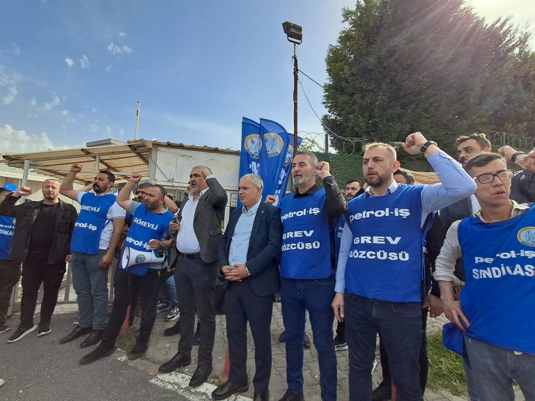 Portakal Plastik ve Porvil Çatı İşyerlerinde Grev Başladı