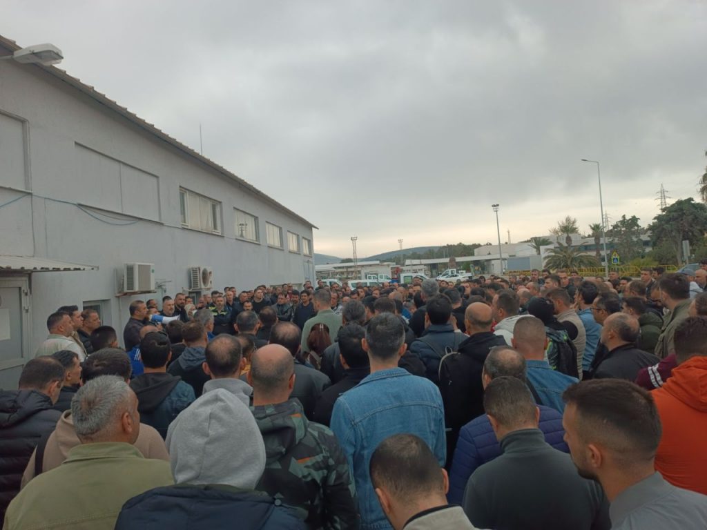 TÜPRAŞ İzmir Rafinerisinde Basın Açıklaması