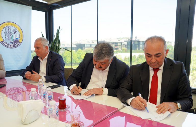 Novartis İşyerinde TİS İmzalandı