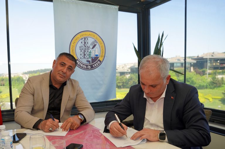 Novartis İşyerinde TİS İmzalandı