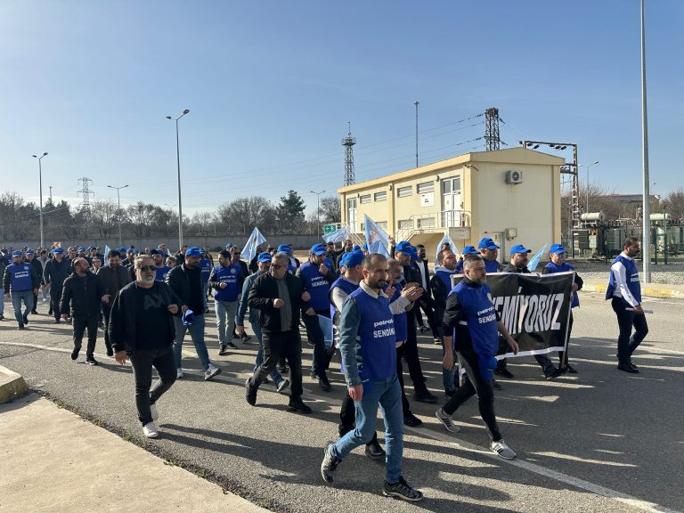 TÜPRAŞ Batman Rafinerisinde Basın Açıklaması Yapıldı