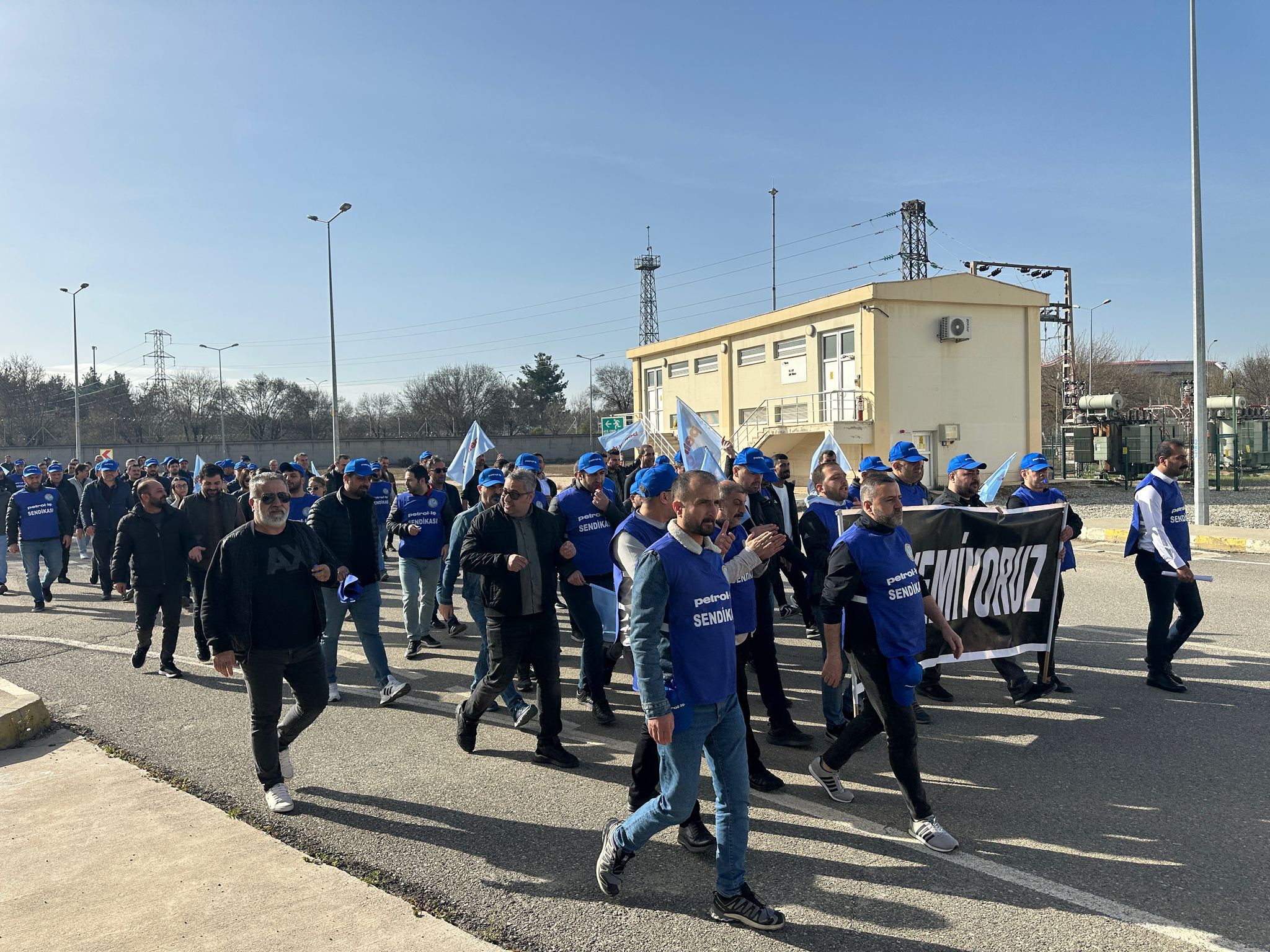 TÜPRAŞ Batman Rafinerisinde Basın Açıklaması Yapıldı