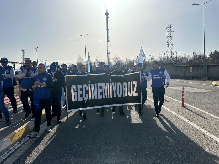 TÜPRAŞ Batman Rafinerisinde Basın Açıklaması Yapıldı