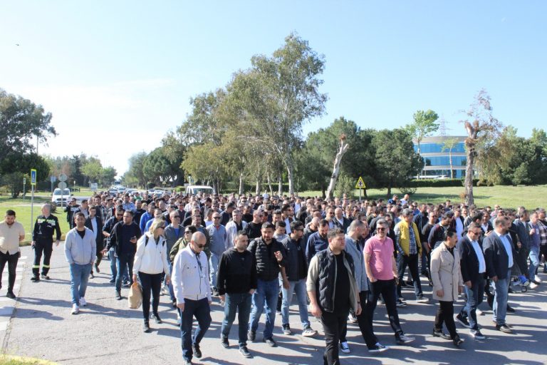 Aliağa “TÜPRAŞ İşçisi Alınterinin Karşılığını İstiyor!”