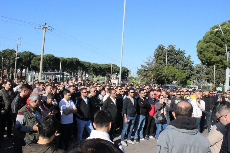 Aliağa “TÜPRAŞ İşçisi Alınterinin Karşılığını İstiyor!”