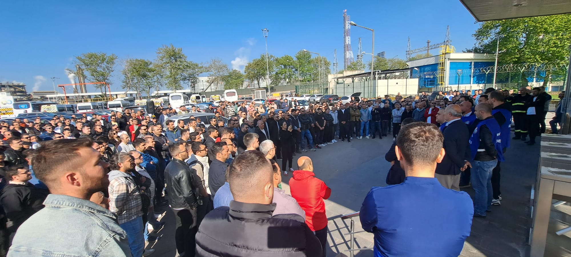 TÜPRAŞ İzmit İşçisi Rafineriden Ses Yükseltiyor