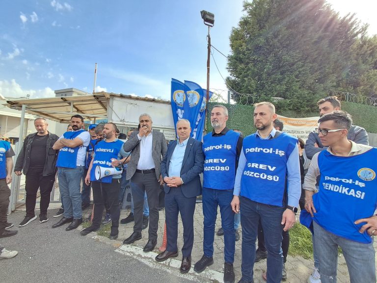 Portakal Plastik ve Porvil Çatı İşyerlerinde Grev Başladı