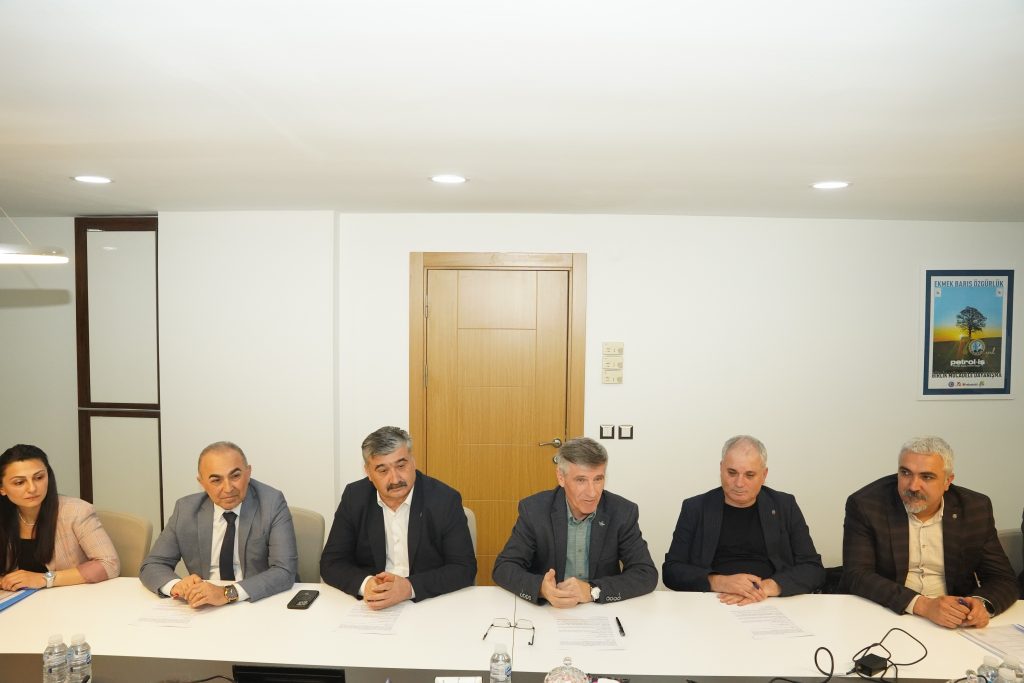 BASF İşyerinde TİS İmzalandı