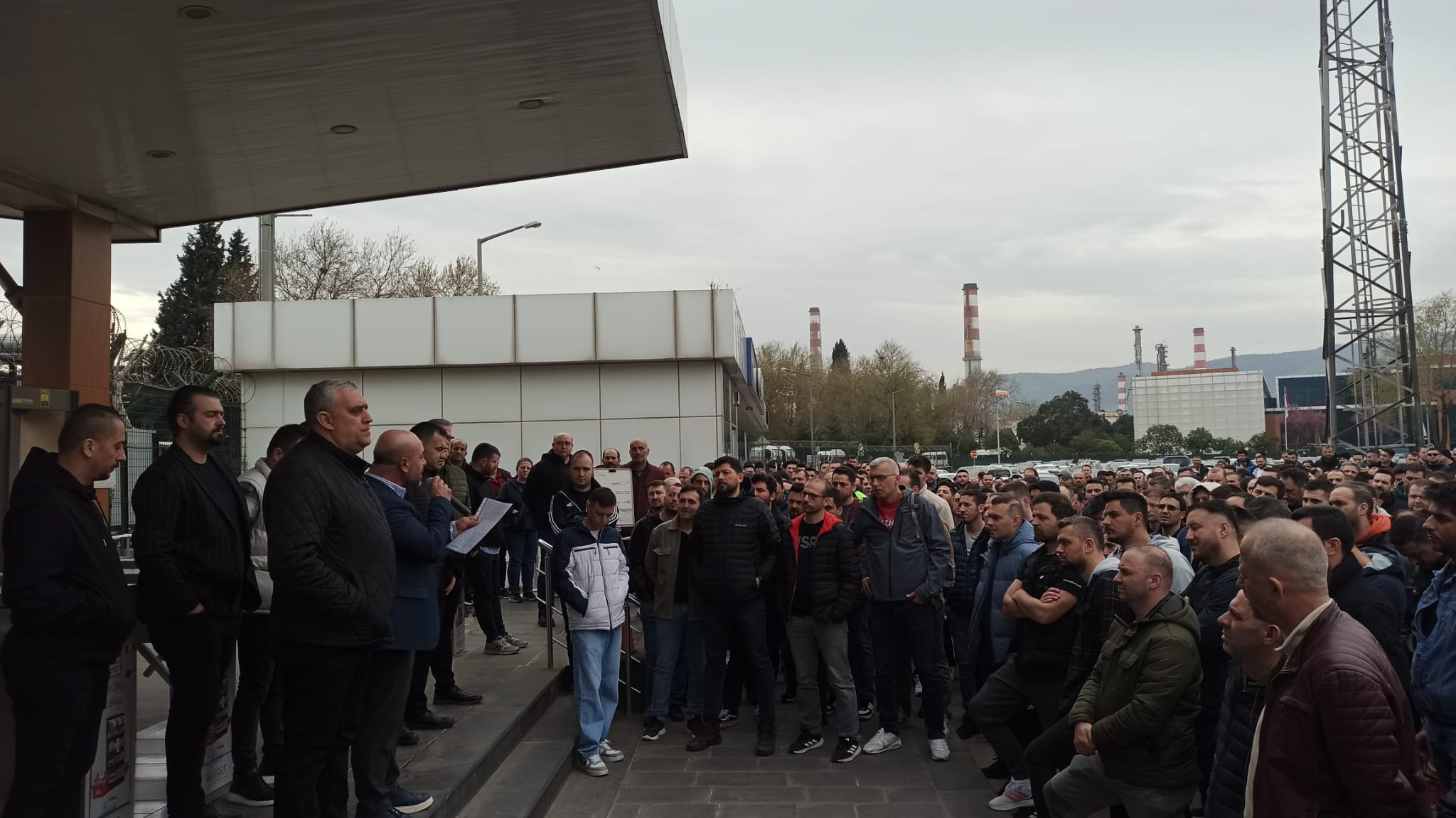 TÜPRAŞ İzmit Rafinerisinde Basın Açıklaması