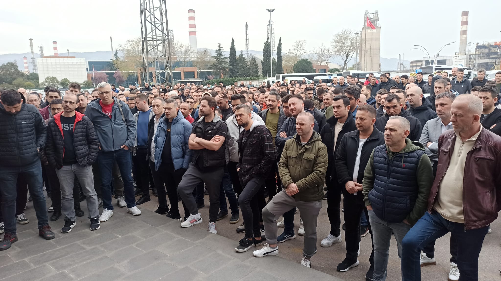 TÜPRAŞ İzmit Rafinerisinde Basın Açıklaması