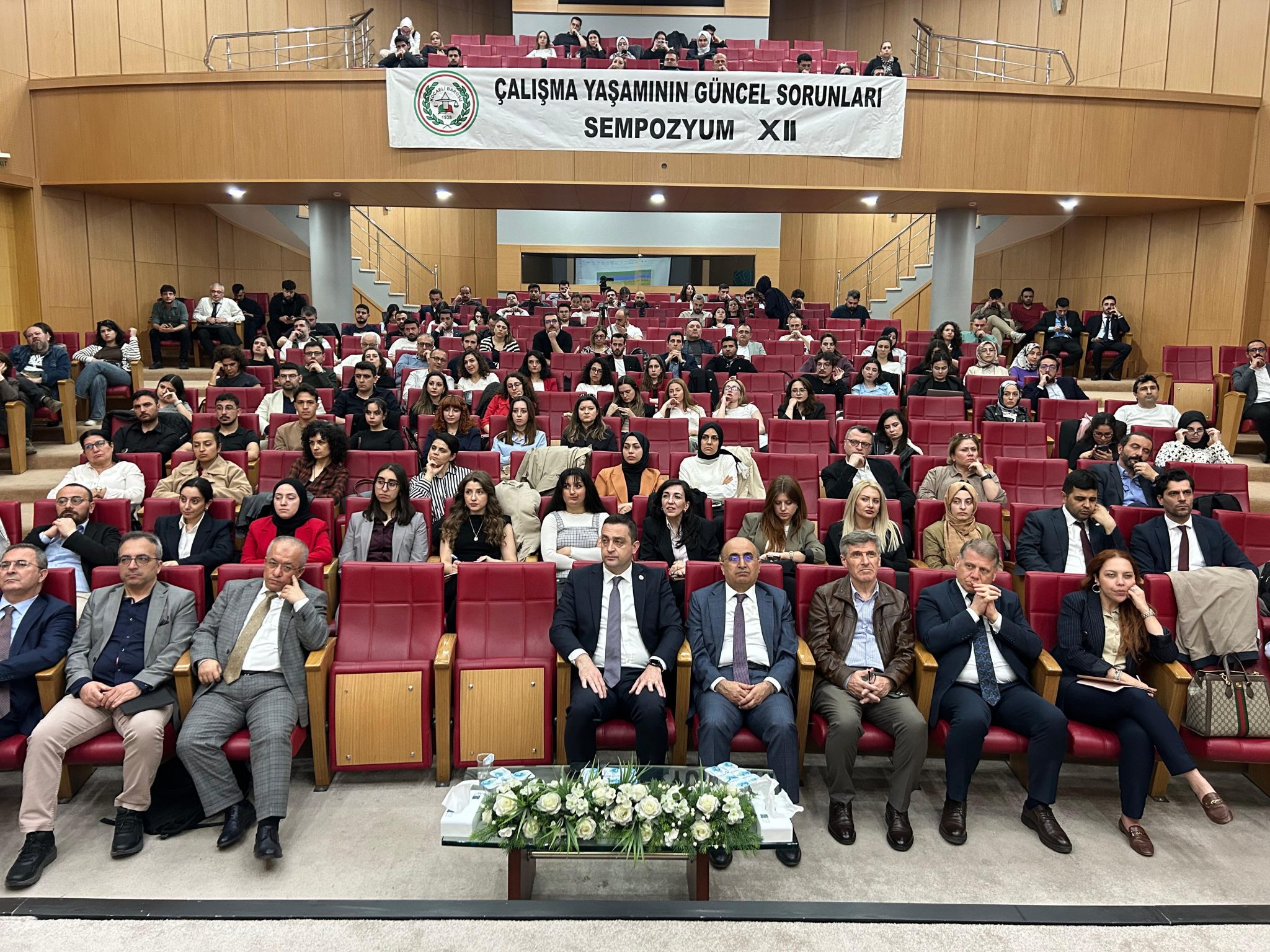 Çalışma Yaşamının Güncel Sorunları Sempozyumuna Katıldık