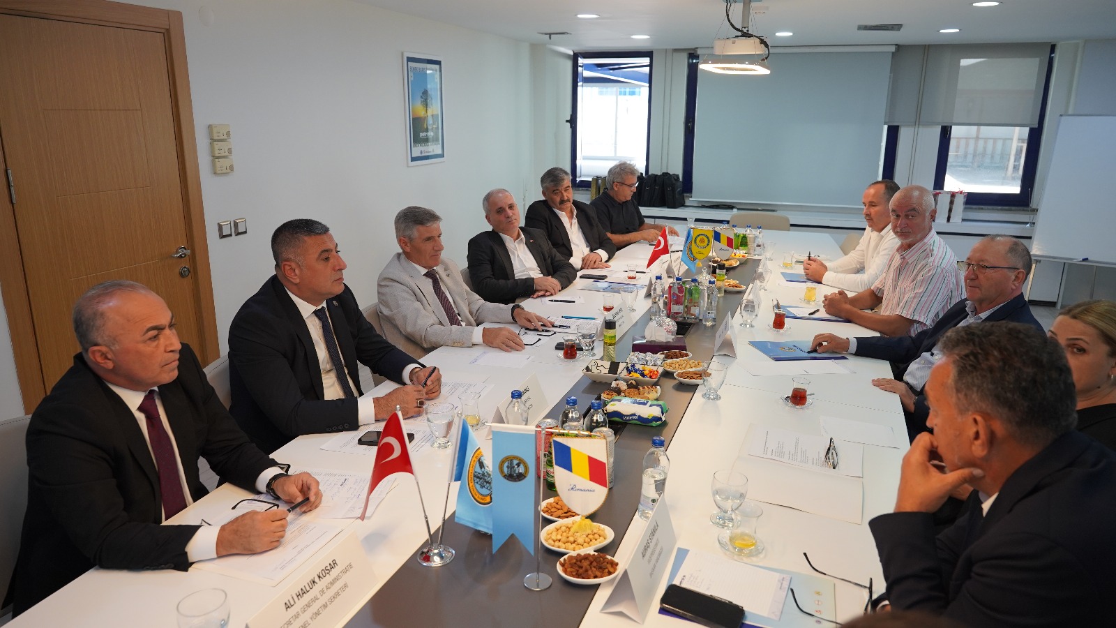 Romanya Kimya ve Petrokimya İşçileri Sendikası Petrol-İş’e Konuk Oldu