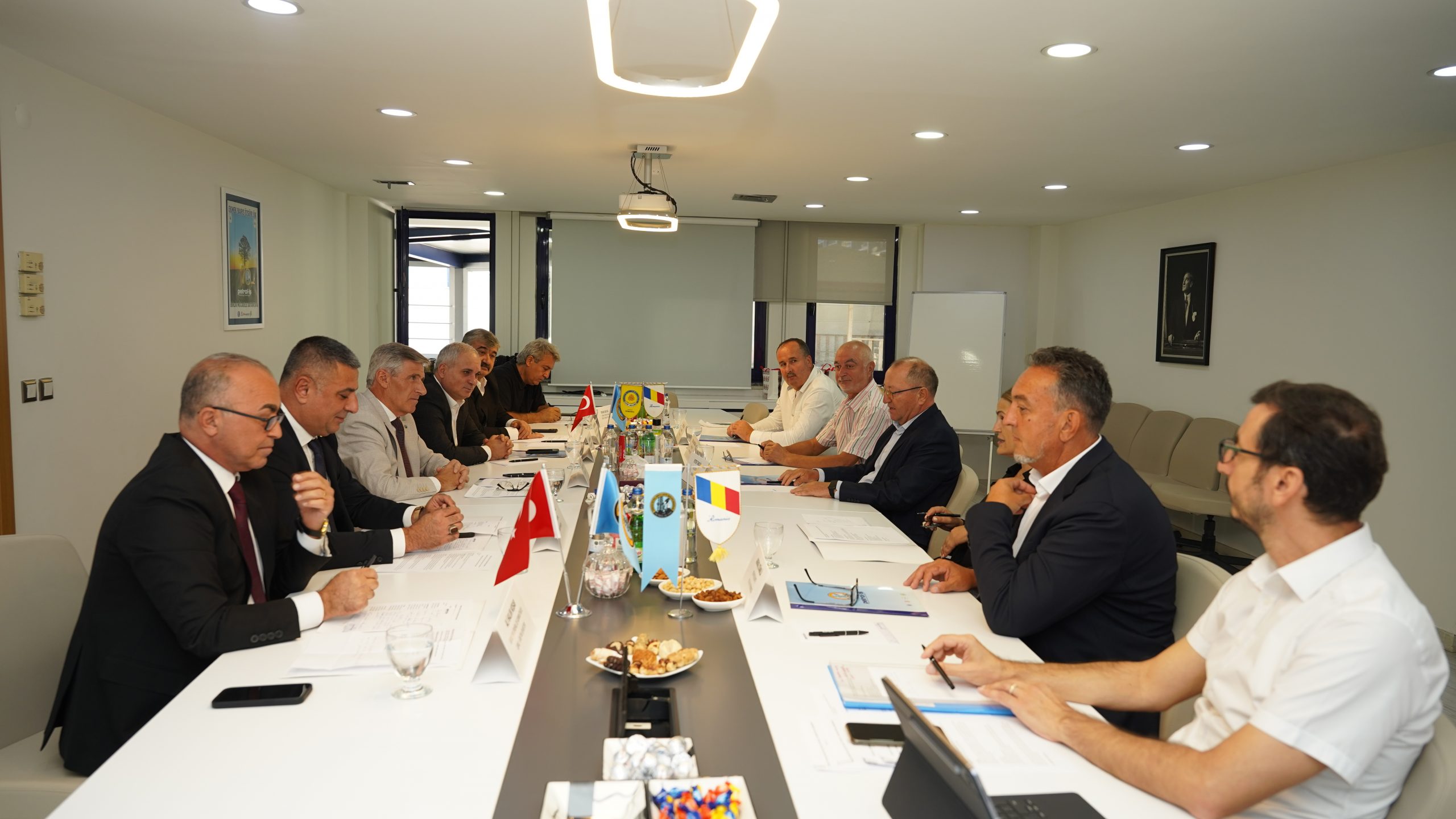 Romanya Kimya ve Petrokimya İşçileri Sendikası Petrol-İş’e Konuk Oldu