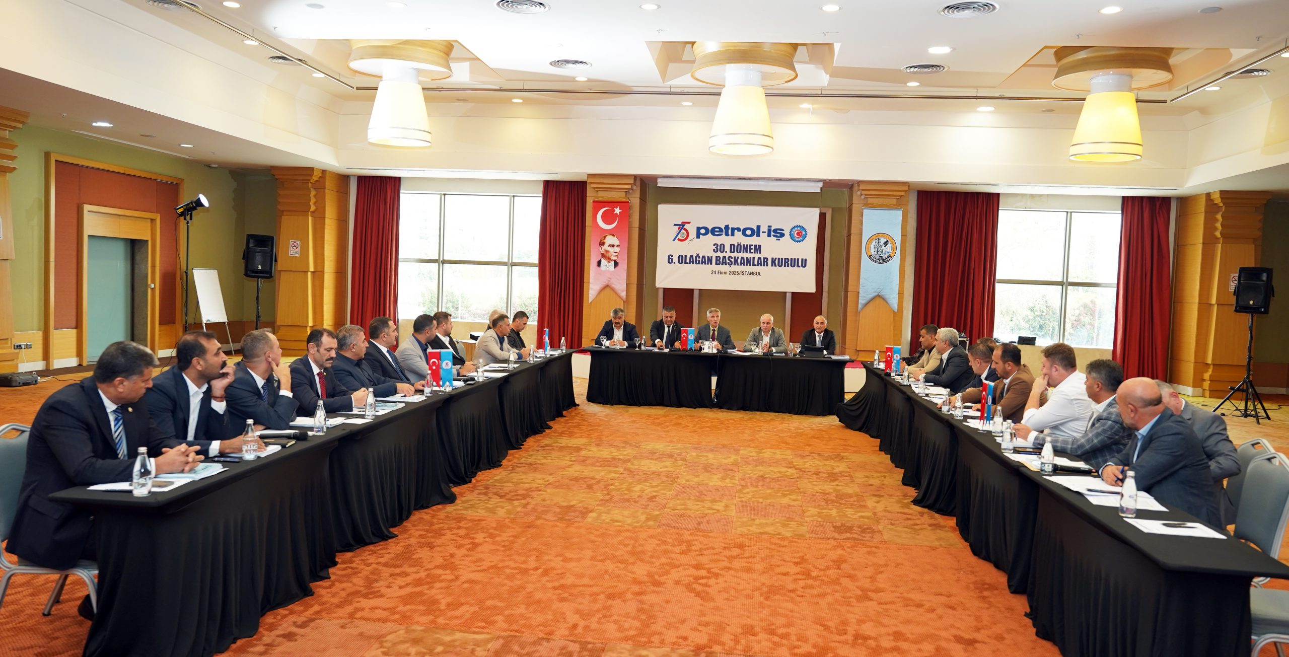 Petrol-İş 30. Dönem 6. Olağan Başkanlar Kurulu 24 Ekim 2025 tarihinde İstanbul’da toplandı.