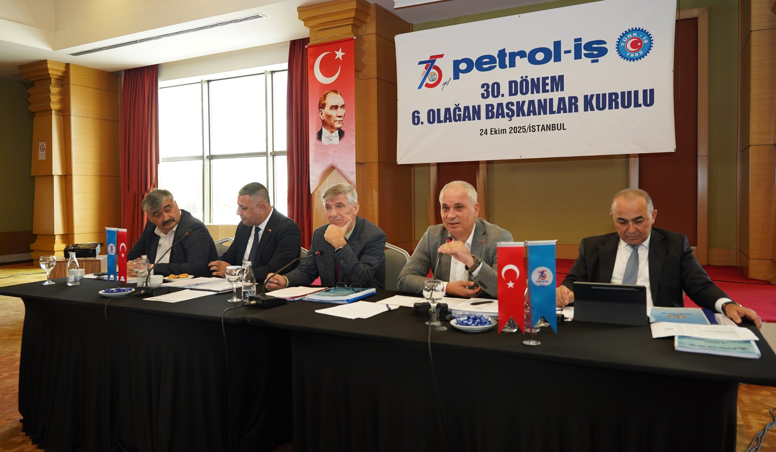 Petrol-İş 30. Dönem 6. Olağan Başkanlar Kurulu 24 Ekim 2025 tarihinde İstanbul’da toplandı.