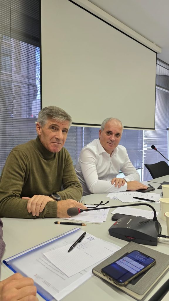 Petrol-İş, Sanofi Küresel Sendikal Ağ Toplantısına Katıldı