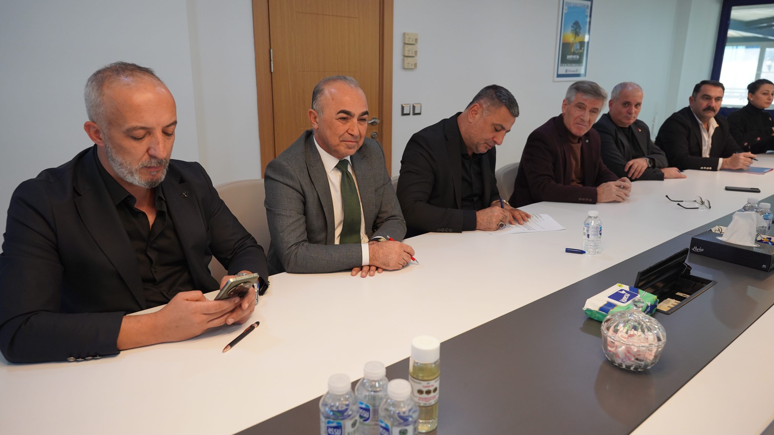 Provet İşyerinde TİS İmzalandı