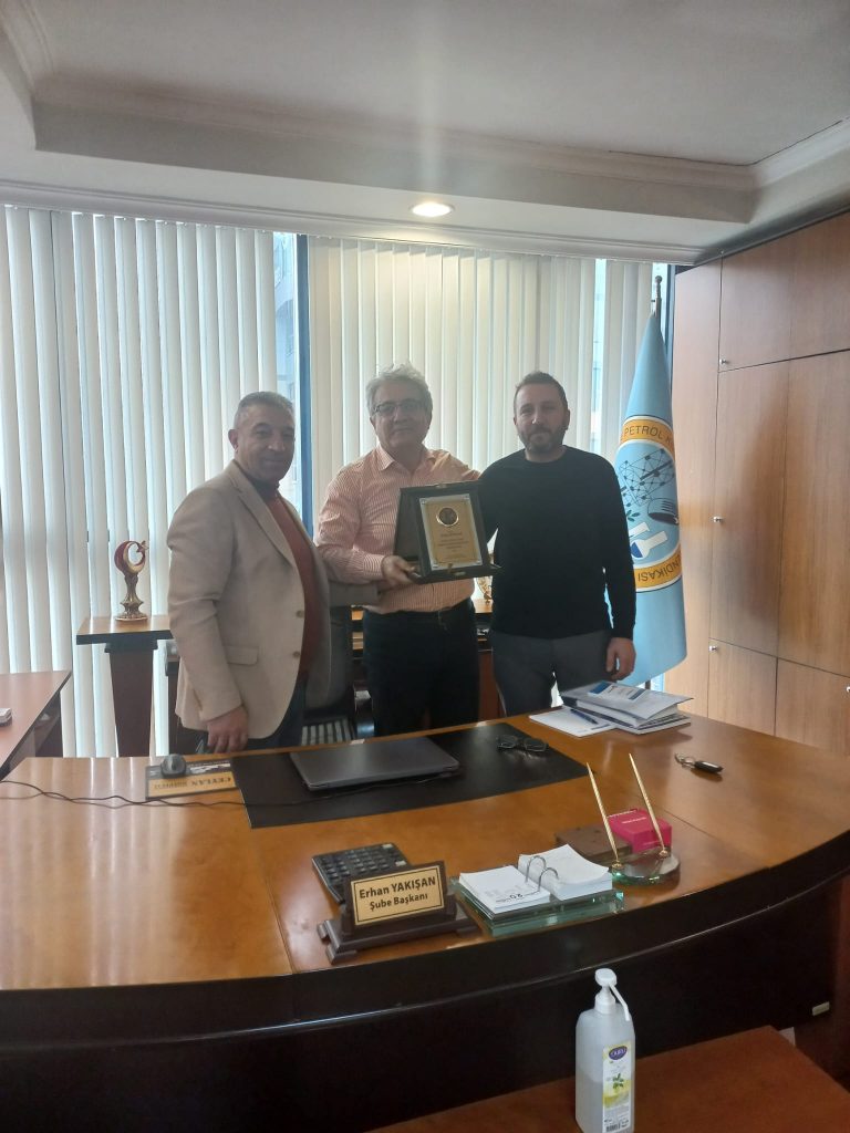 Sendikamız Eğitimcilerinden Erhan Kaplan Bursa Şubemizi Ziyaret Etti