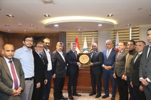 Petrol-İş ile Mısır Petrol İşçilerinin Uluslararası Dayanışması Güçleniyor