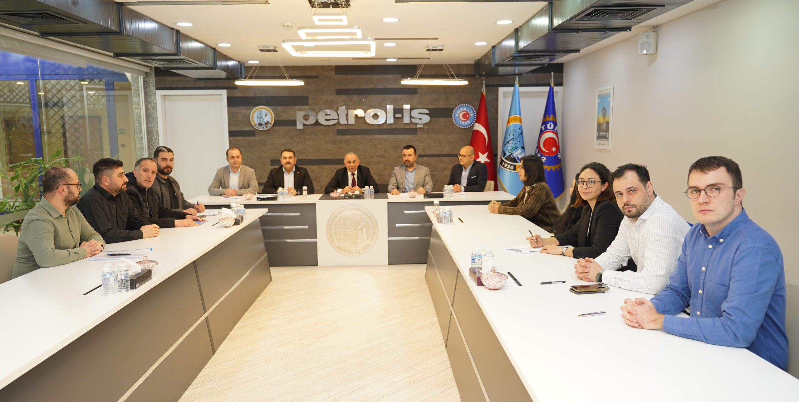 İşbir Optik İşyerinde TİS İmzalandı