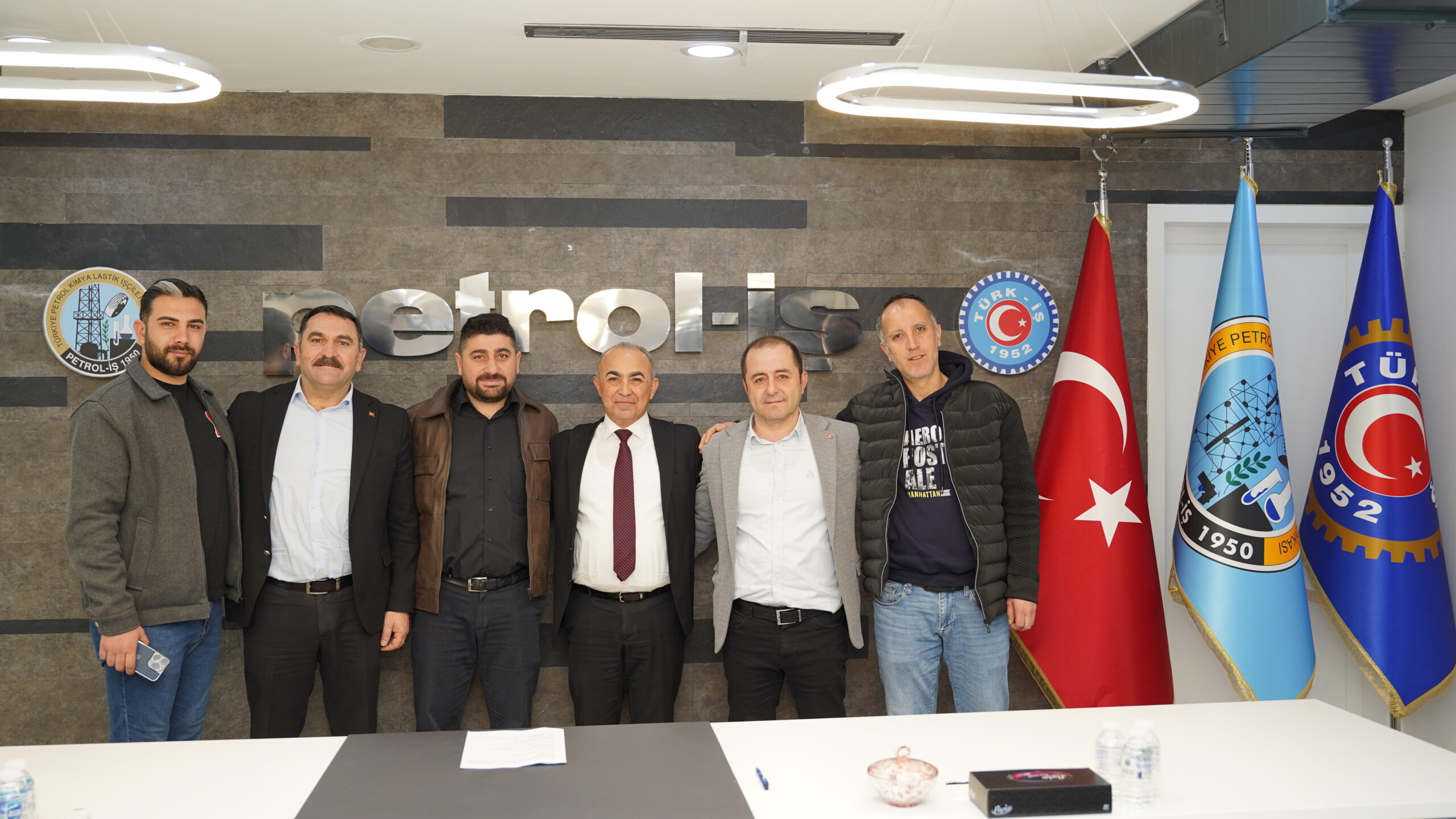 İşbir Optik İşyerinde TİS İmzalandı