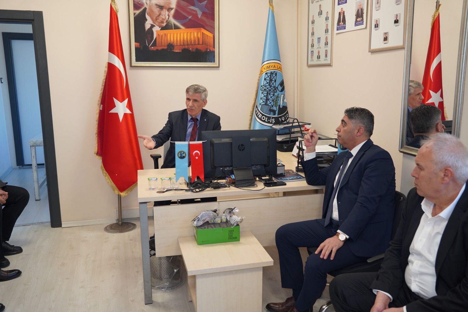 GENEL BAŞKANIMIZ SÜLEYMAN AKYÜZ’DEN DANFOSS İŞYERİNE ZİYARET