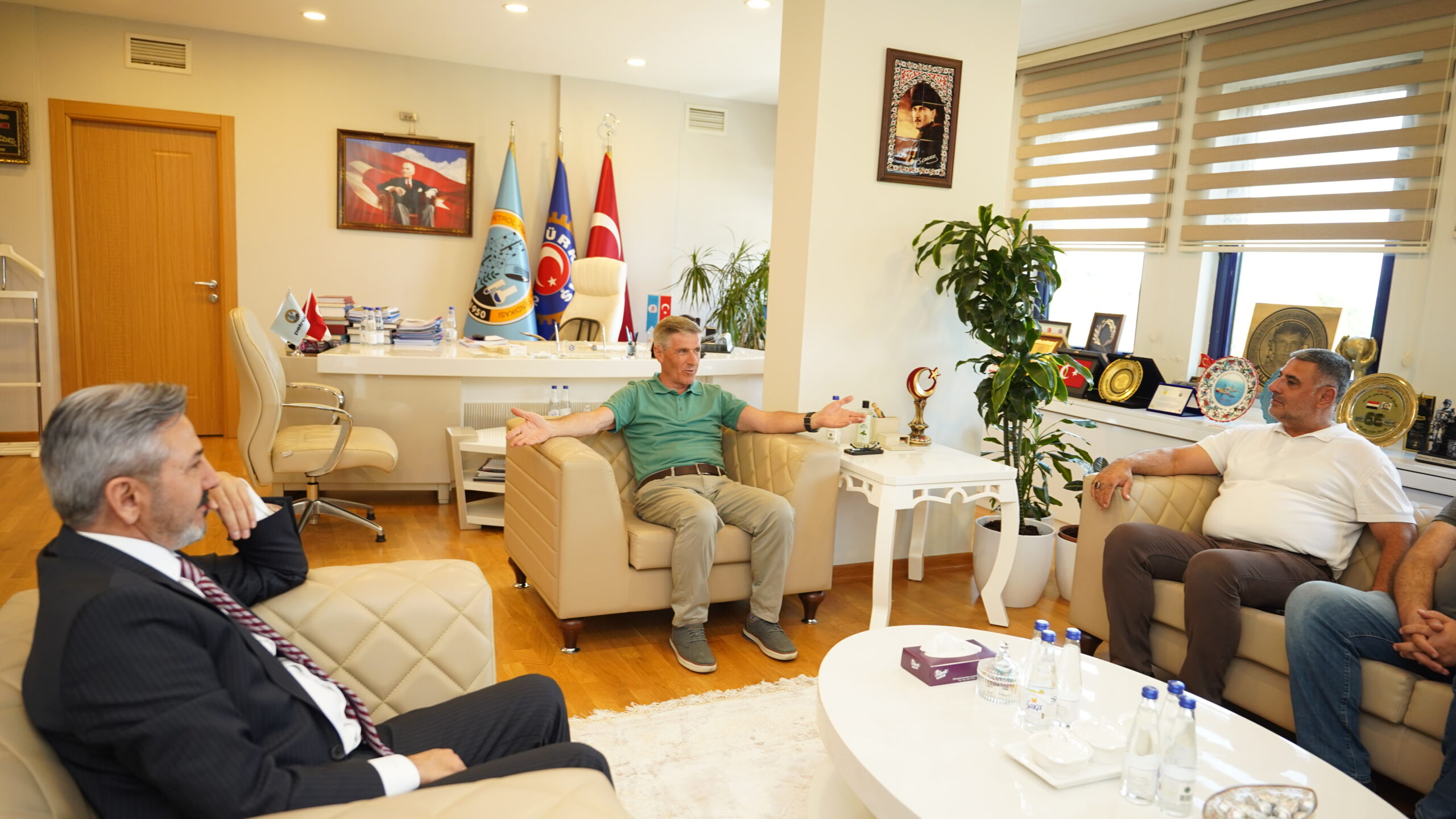 Çalışma ve Sosyal Güvenlik Bakan Yardımcısı Ahmet Aydın Sendikamızı Ziyaret Etti